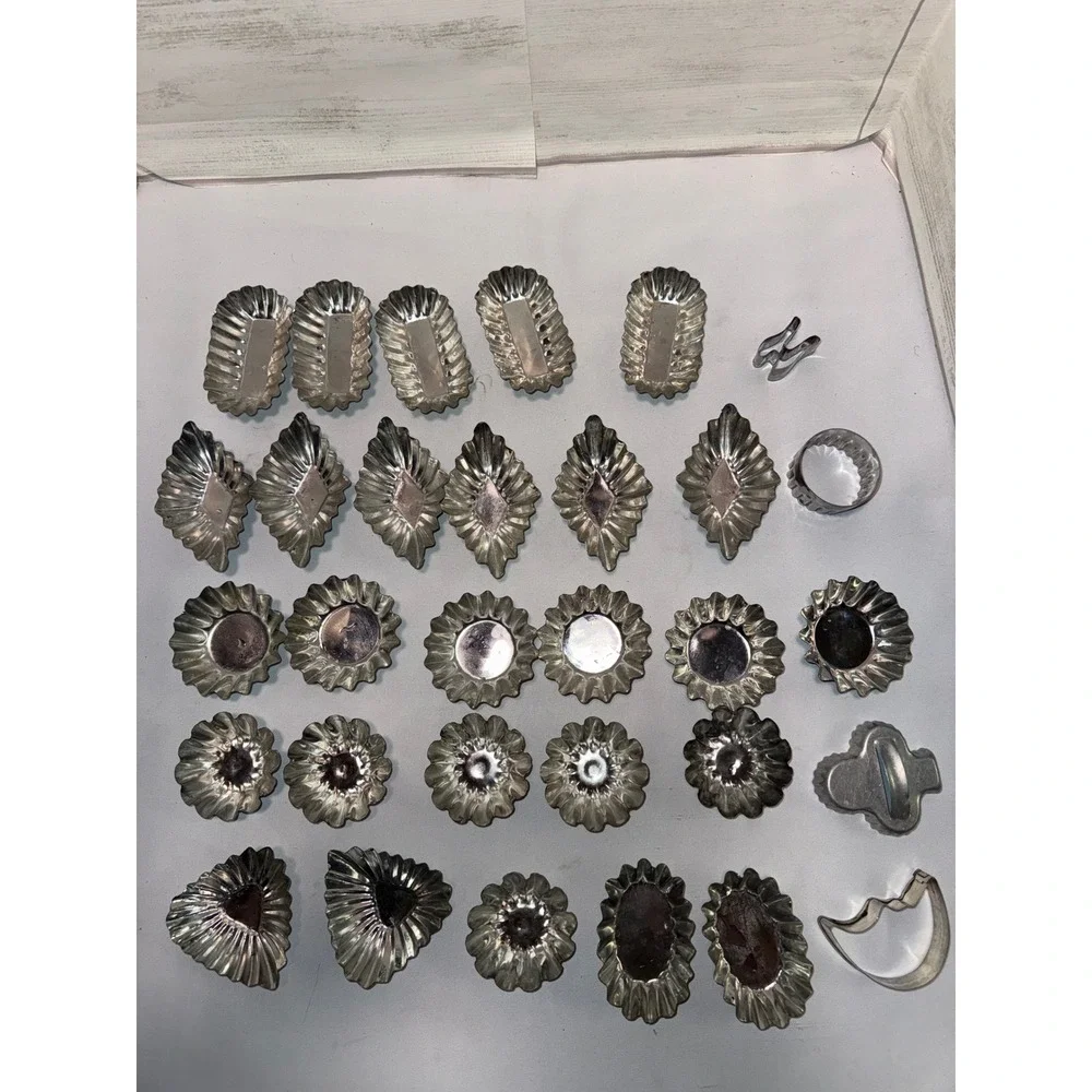 Vintage Metal Tart Tins Cookie Cutters Lot Assorted Fluted Baking‎ Molds Silver